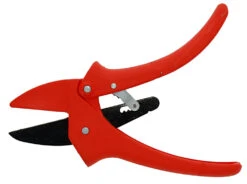 Fiberglass Ratchet Pruner